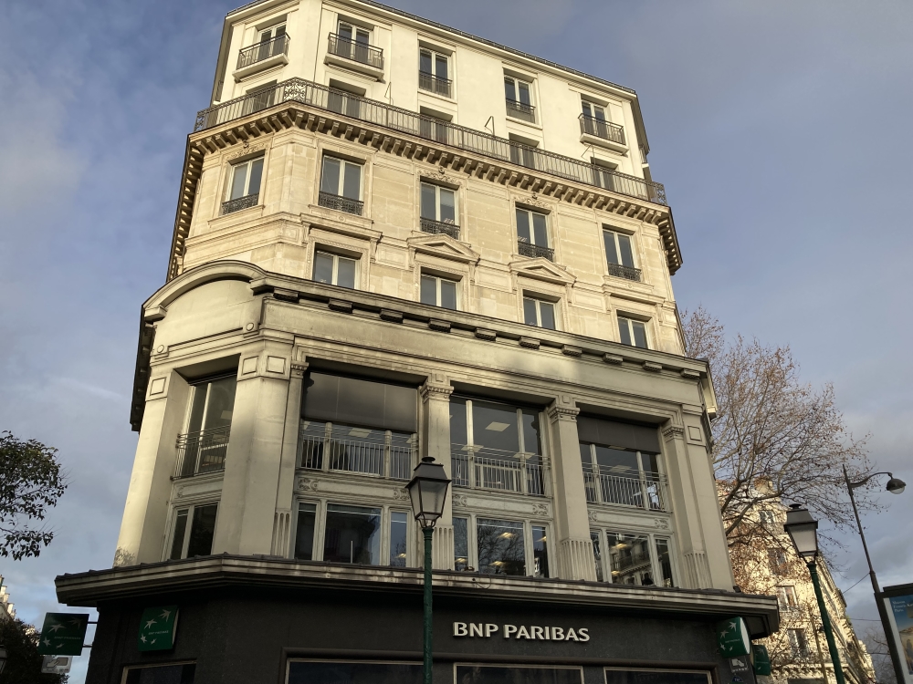 location de bureaux Paris 2 de 1 560 m²