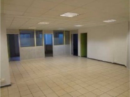 Location bureaux MONTREUIL - 2005 m² divisibles à partir de 775 m² - photo 5