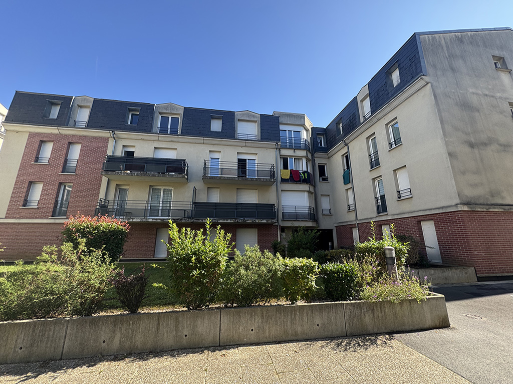 Margny-LÈS-CompiÈGne (60) - Pierre et Marie Curie